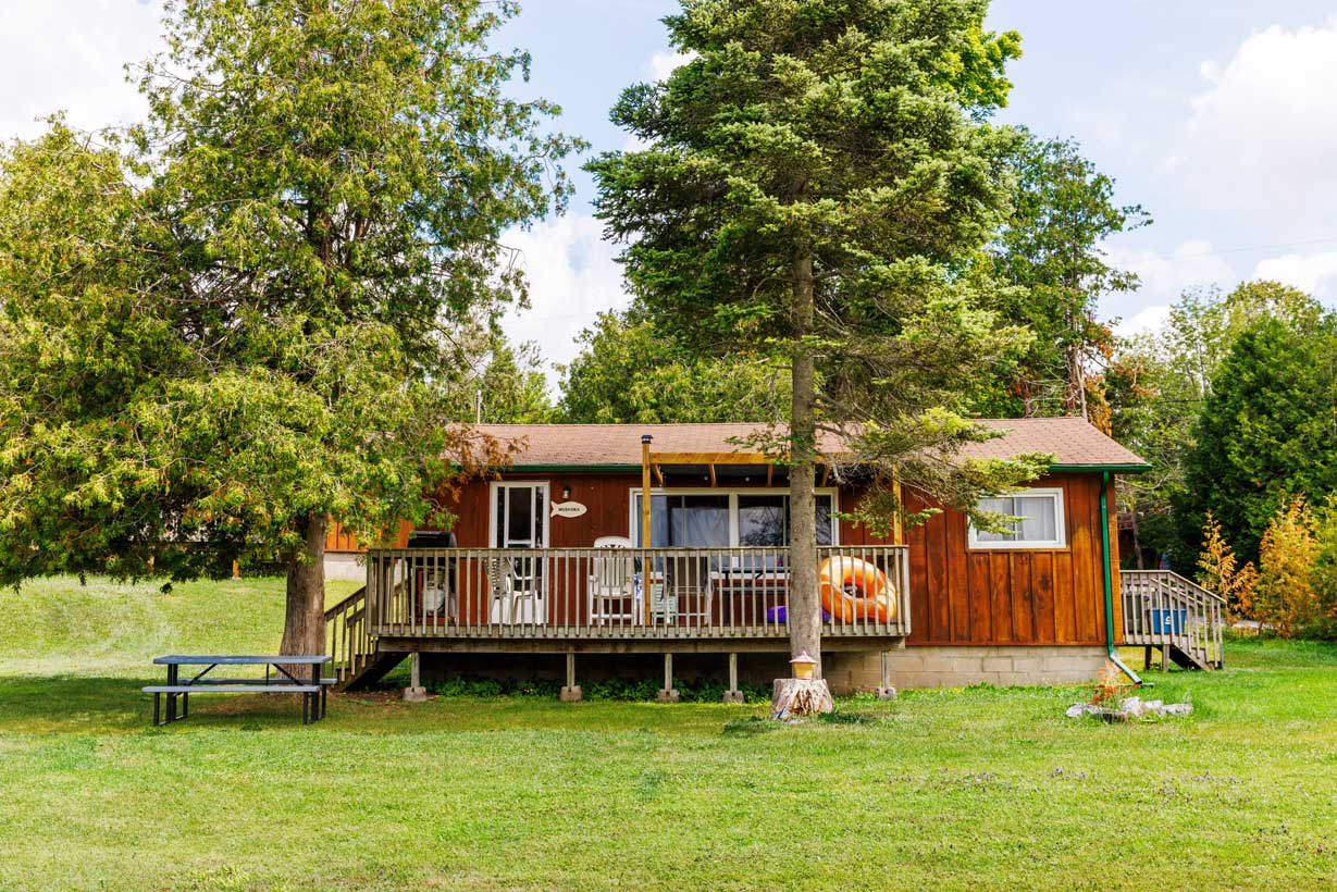 Catalina Bay Resort Algonquin Cottage